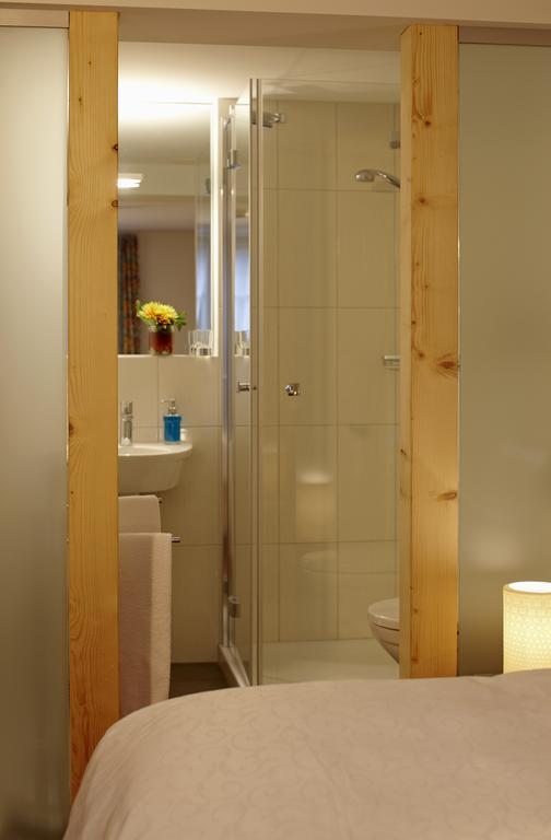 Landgasthof Hotel Roessli Ebikon Oda fotoğraf